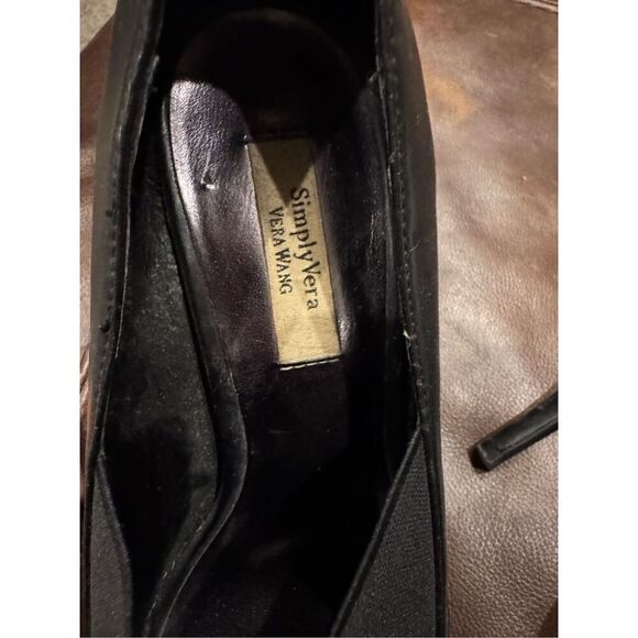 Simply Vera Wang peel toe heels 9 - Picture 12 of 13
